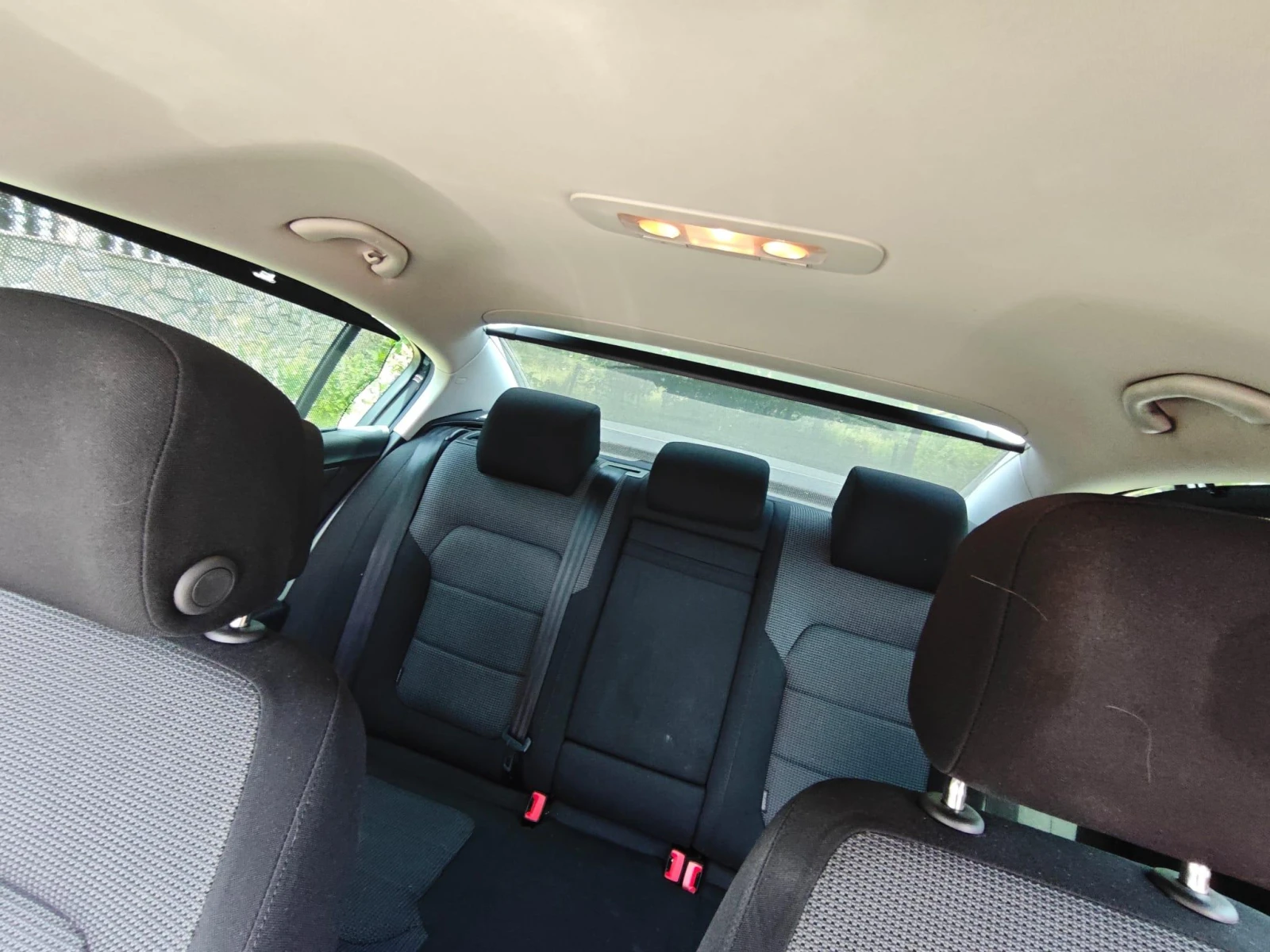 VW Passat, снимка 10 - Автомобили и джипове - 55261411