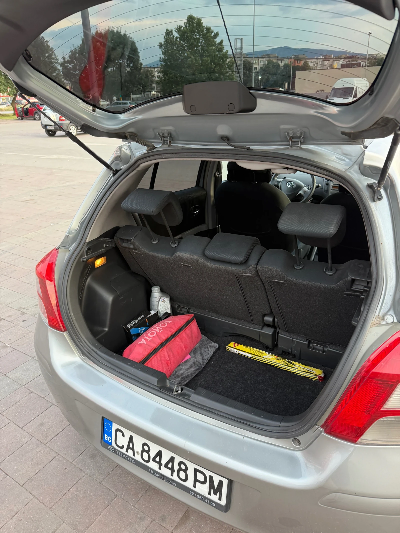 Toyota Yaris, снимка 5 - Автомобили и джипове - 55304330
