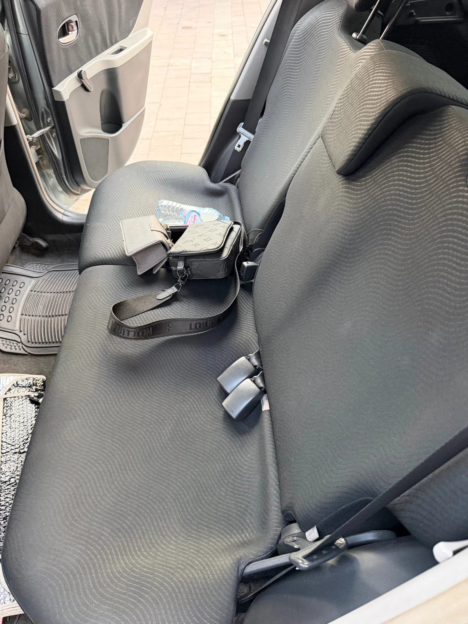 Toyota Yaris, снимка 13 - Автомобили и джипове - 55304330