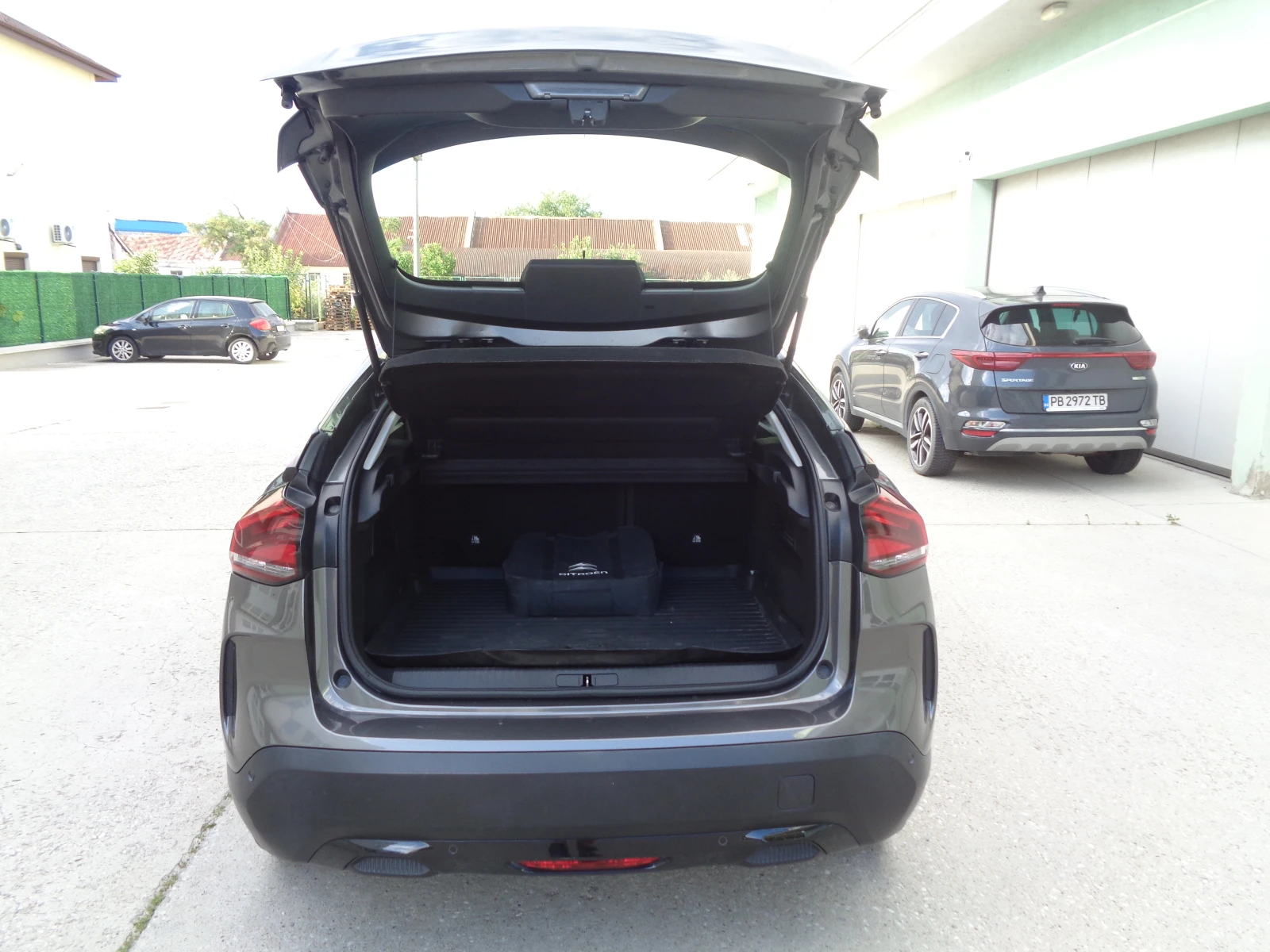 Citroen C4 E-C4-FEEL PACK-50KWh-136PS-BARTER-LIZING, снимка 3 - Автомобили и джипове - 55595925