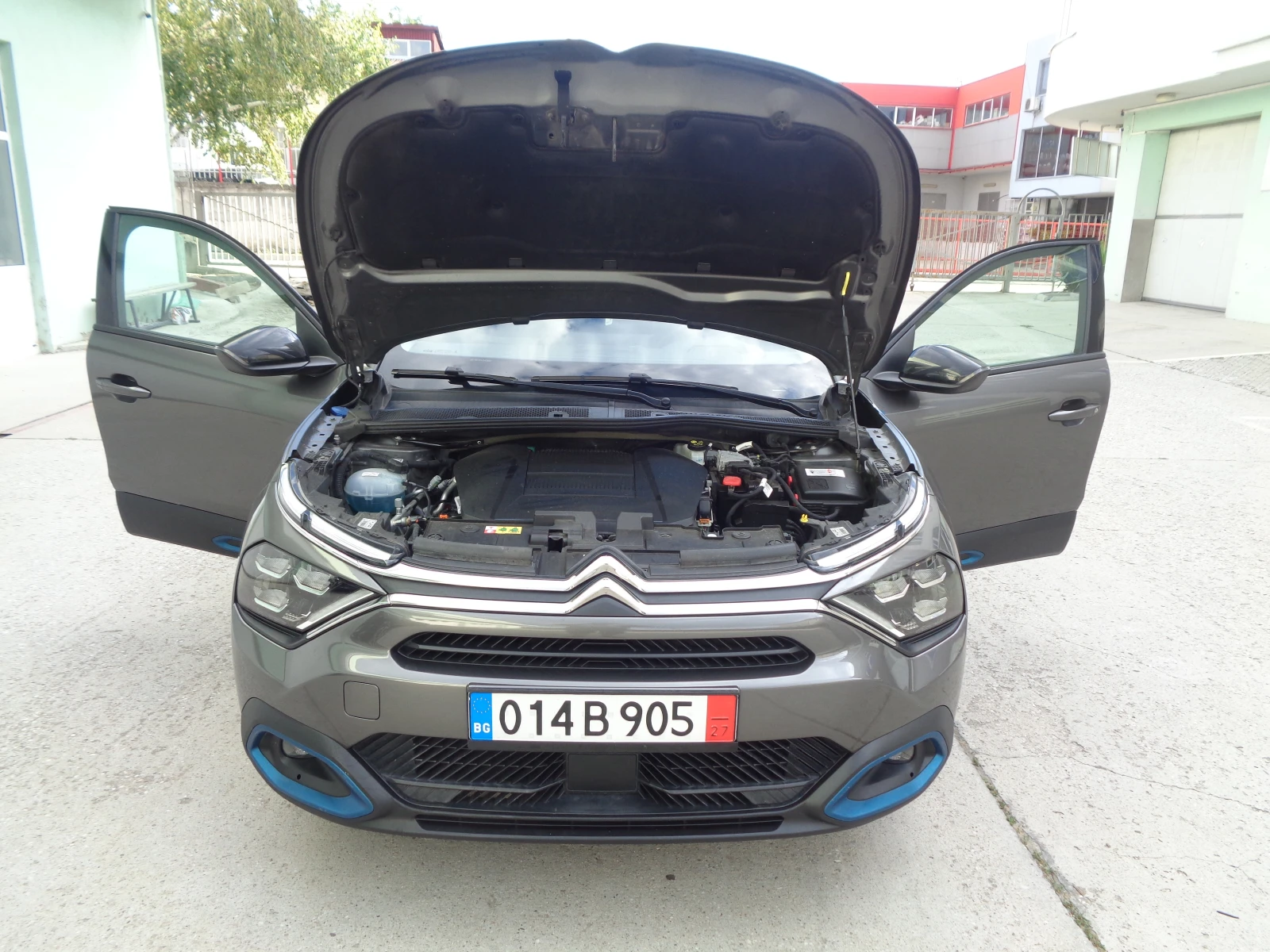 Citroen C4 E-C4-FEEL PACK-50KWh-136PS-BARTER-LIZING, снимка 14 - Автомобили и джипове - 55595925