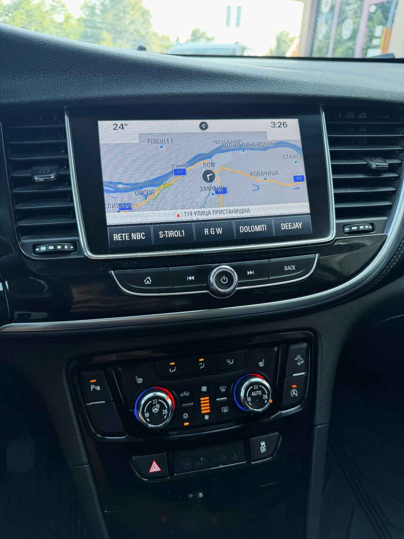Opel Mokka X 1.6CDTI / 4Х4 / КАМЕРА / CARPLAY, снимка 8 - Автомобили и джипове - 55661522