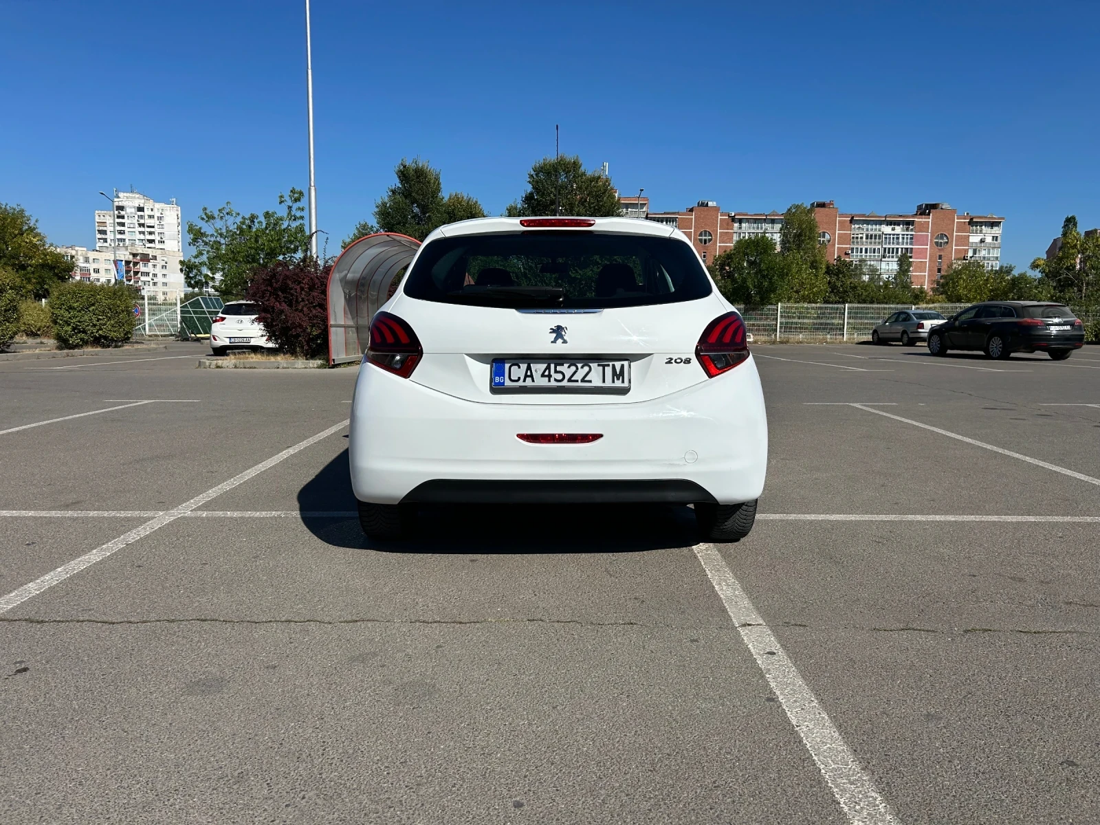 Peugeot 208 1.4 hdi, снимка 5 - Автомобили и джипове - 55961502