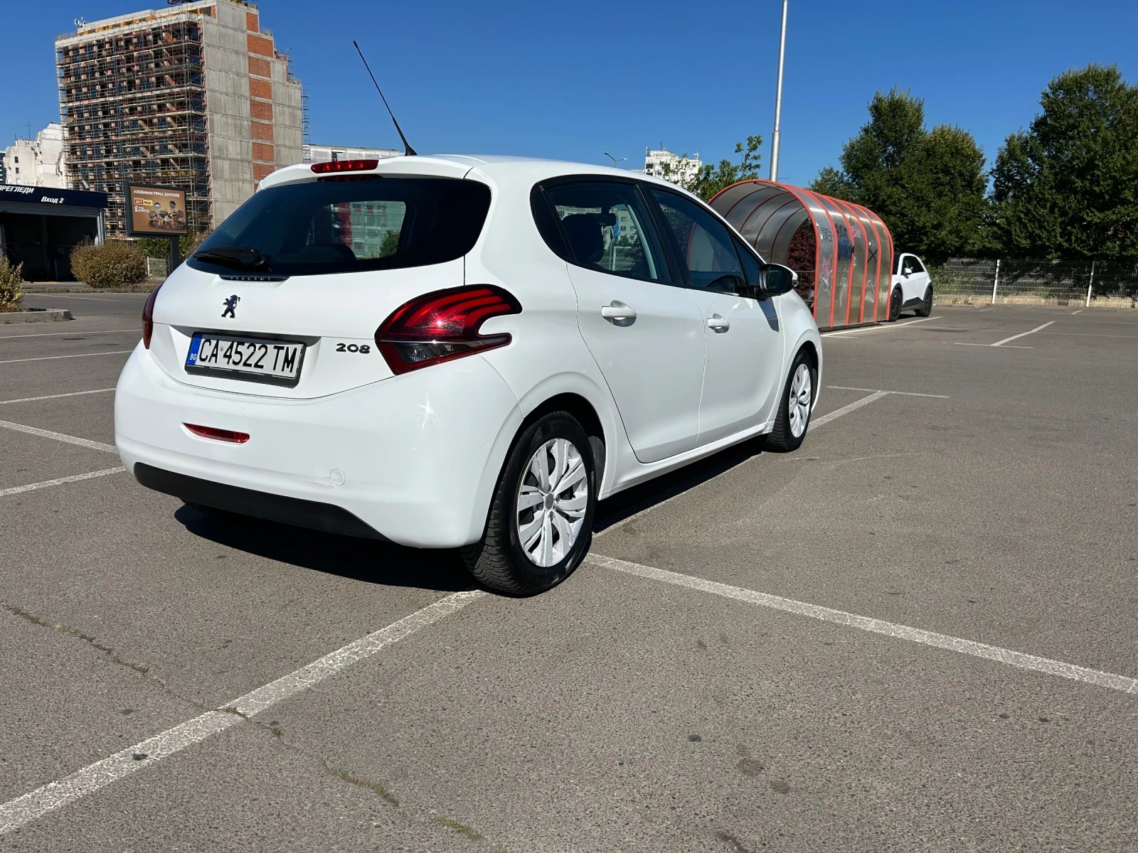 Peugeot 208 1.4 hdi, снимка 6 - Автомобили и джипове - 55961502