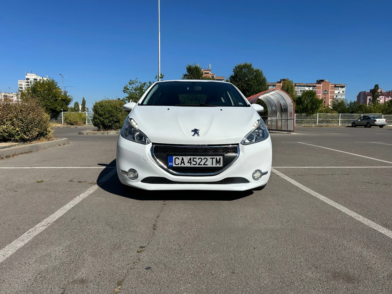 Peugeot 208 1.4 hdi, снимка 2 - Автомобили и джипове - 55961502