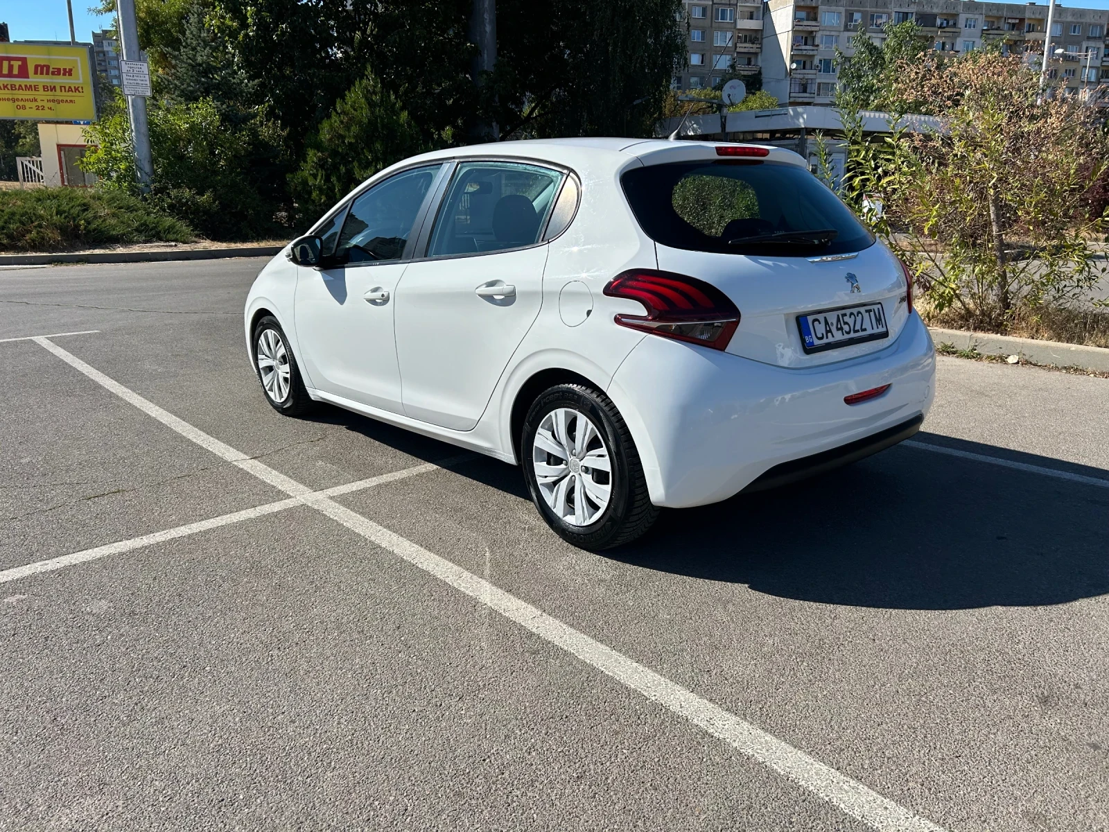Peugeot 208 1.4 hdi, снимка 4 - Автомобили и джипове - 55961502
