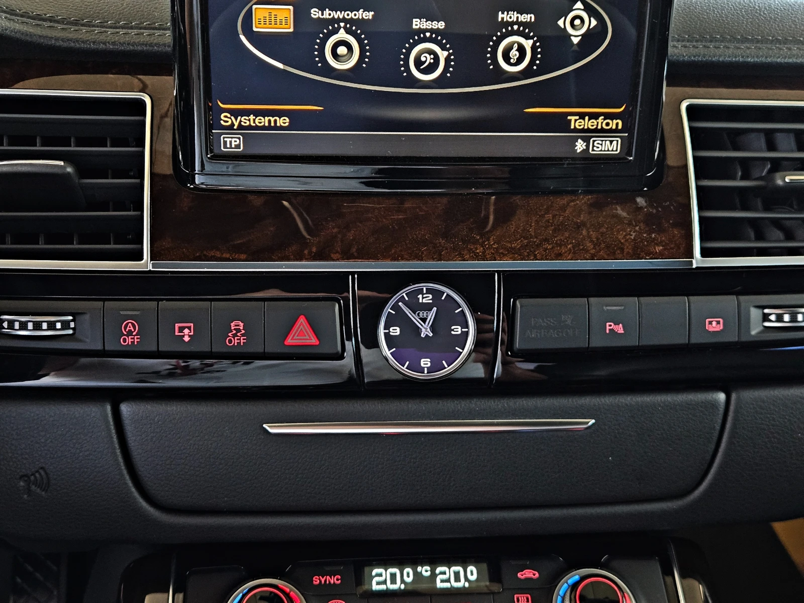 Audi A8 L/МАTRIX/DISTR/HUD/CAMERA/ВАКУУМ/ПОДГРЕВ/ПАМЕТ/LIZ, снимка 12 - Автомобили и джипове - 56117829