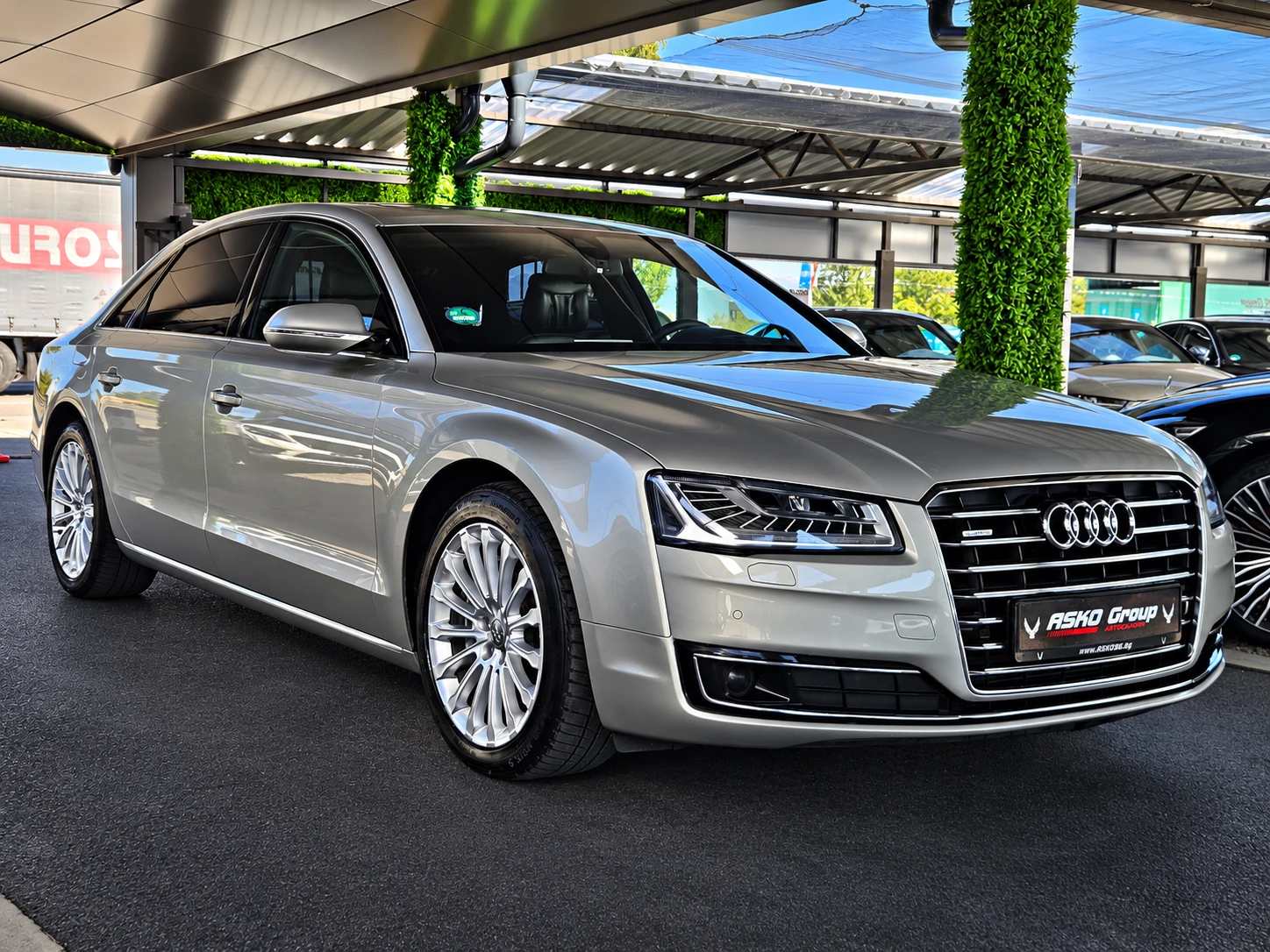 Audi A8 L/МАTRIX/DISTR/HUD/CAMERA/ВАКУУМ/ПОДГРЕВ/ПАМЕТ/LIZ, снимка 3 - Автомобили и джипове - 56117829
