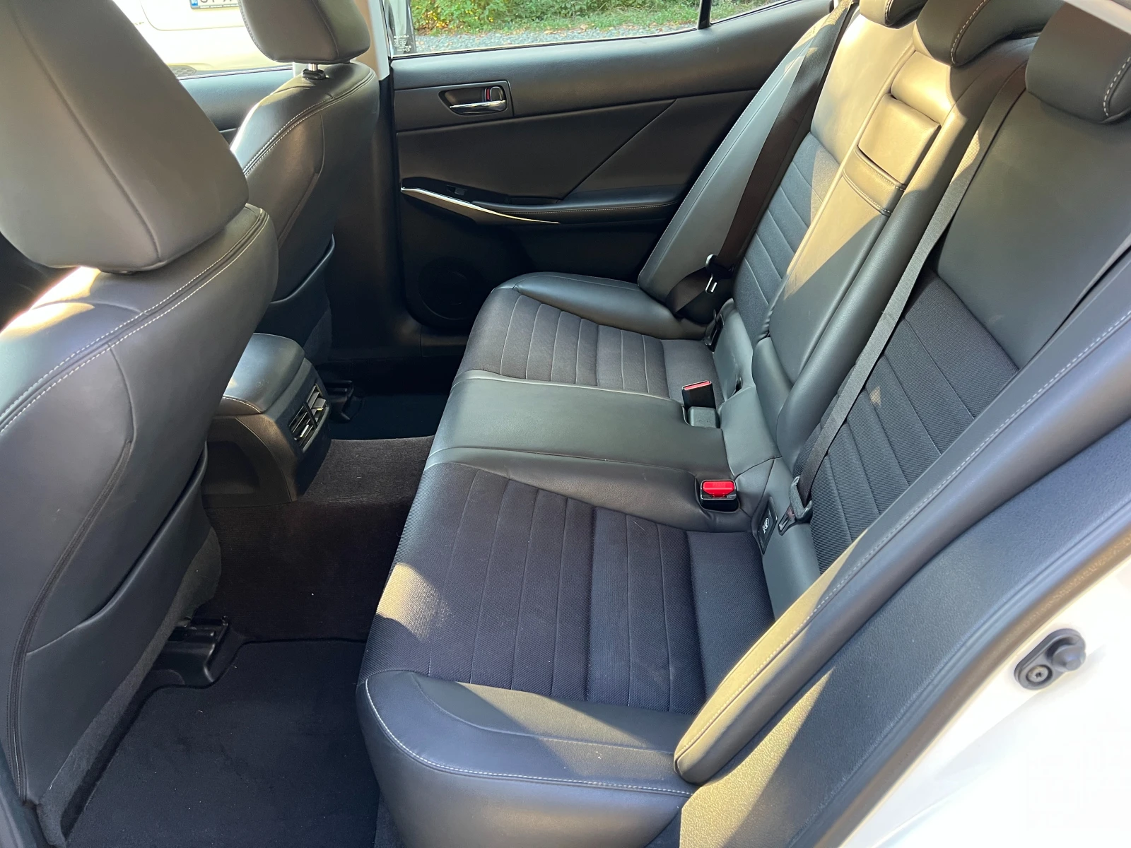 Lexus IS 300 h | Mobile.bg � ����������� 16