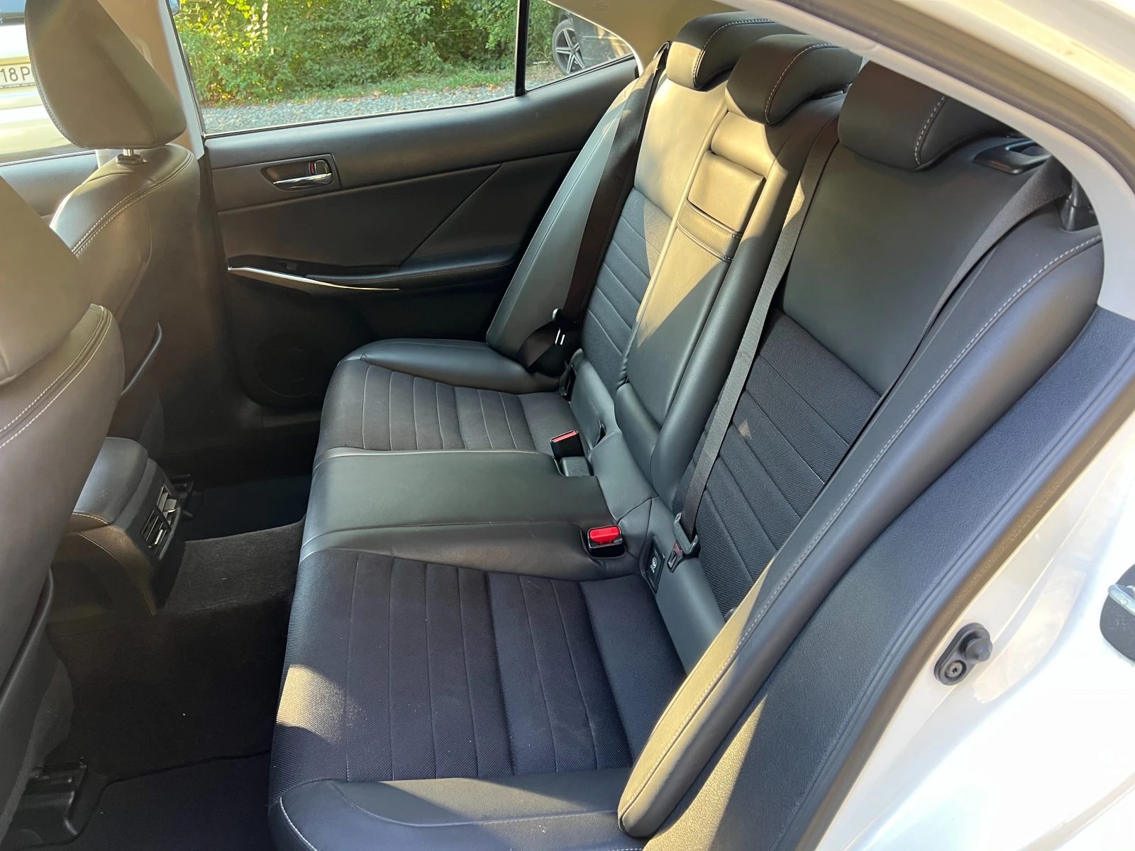 Lexus IS 300 h | Mobile.bg � ����������� 12