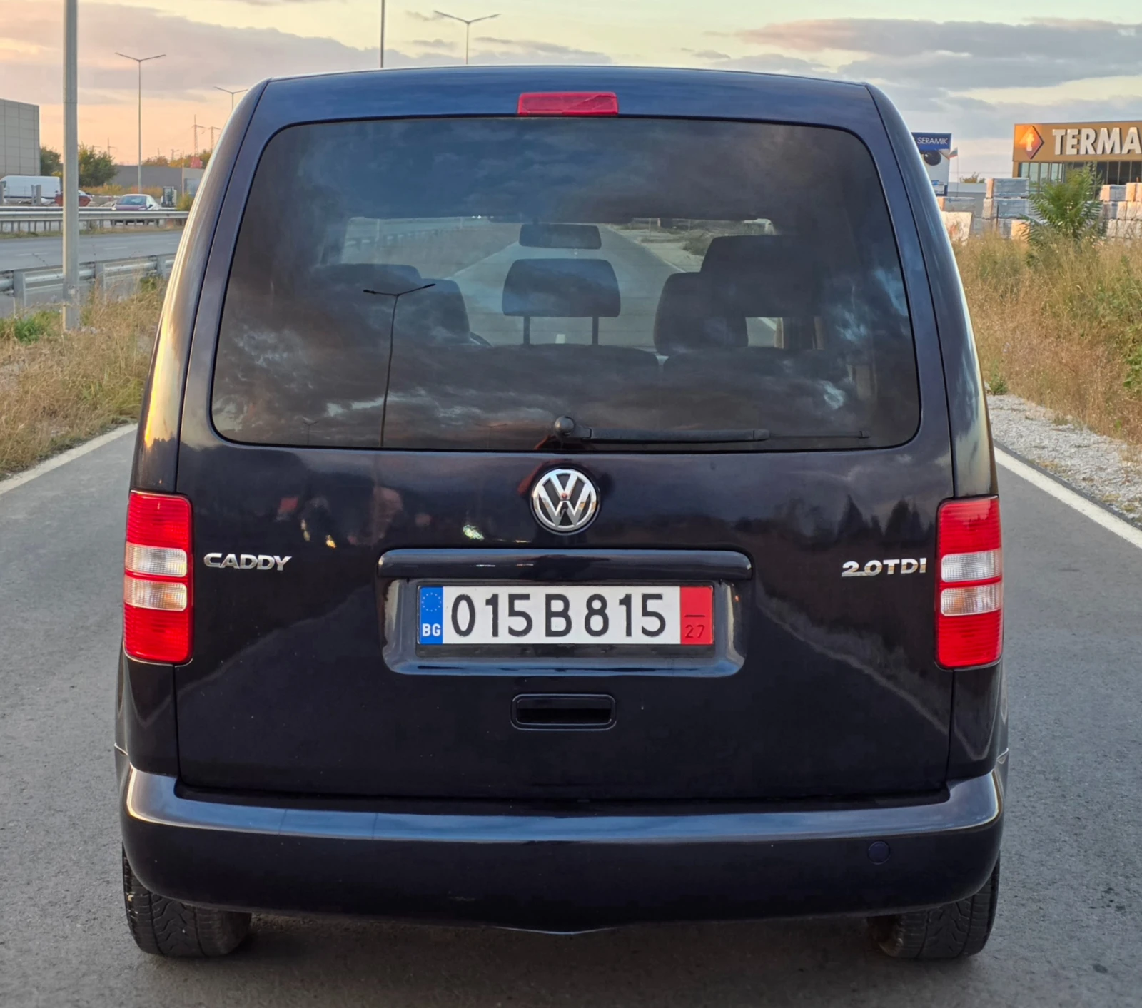 VW Caddy 2.0TDI 140ks, снимка 6 - Автомобили и джипове - 56331379
