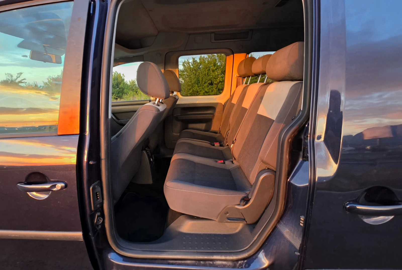 VW Caddy 2.0TDI 140ks, снимка 10 - Автомобили и джипове - 56331379