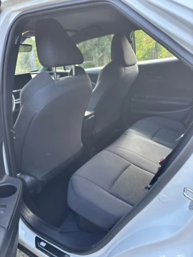 Toyota C-HR 1.8 Hybrid Active КАТО НОВА !!!, снимка 13