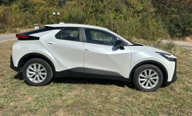 Toyota C-HR 1.8 Hybrid Active КАТО НОВА !!!, снимка 6