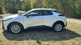 Toyota C-HR 1.8 Hybrid Active КАТО НОВА !!!, снимка 5