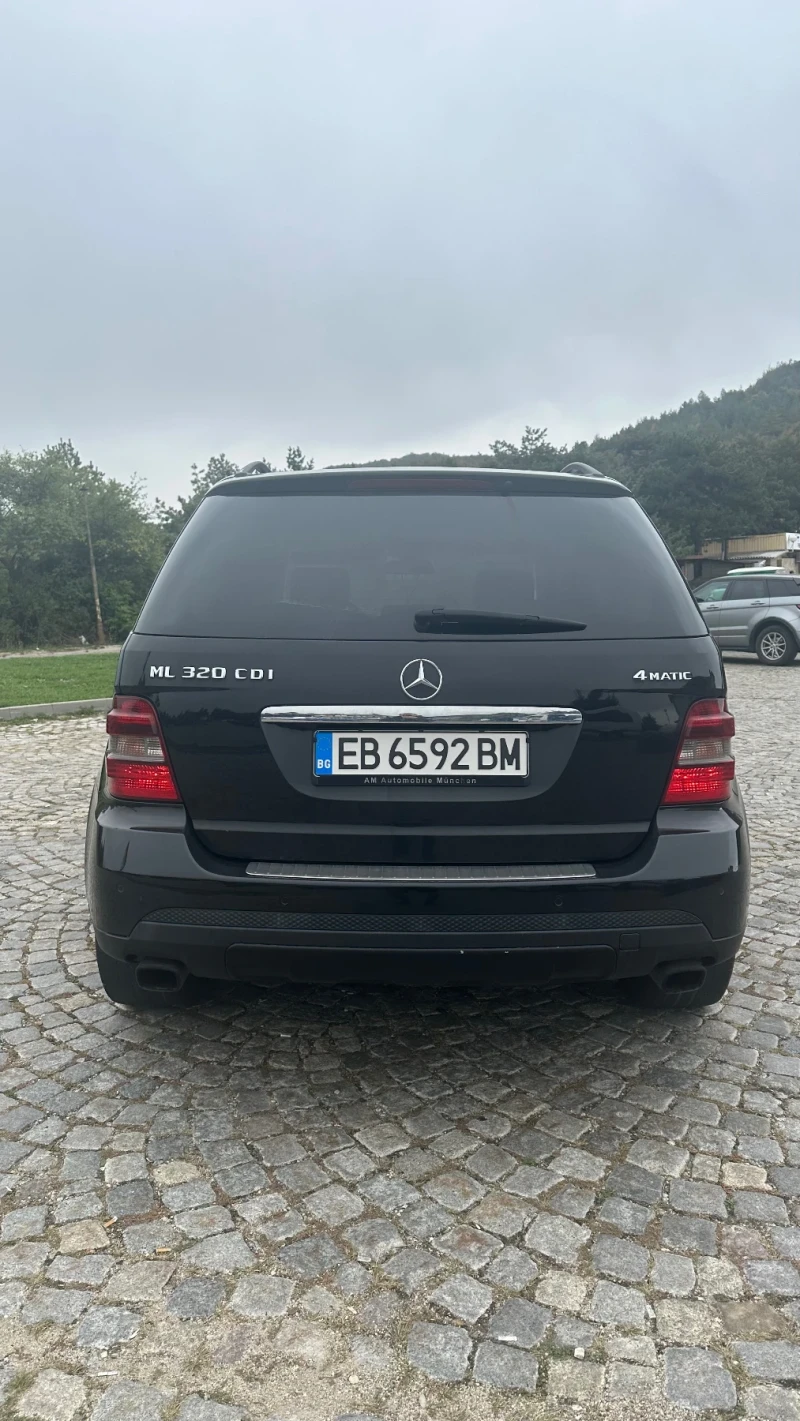 Mercedes-Benz ML 320, снимка 4 - Автомобили и джипове - 47597539