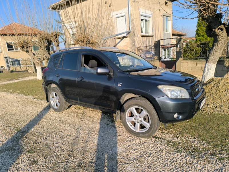 Toyota Rav4, снимка 7 - Автомобили и джипове - 49414380