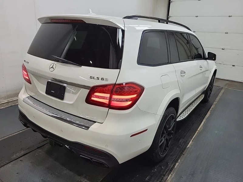 Mercedes-Benz GLS 63 AMG CARFAX, снимка 3 - Автомобили и джипове - 52630653
