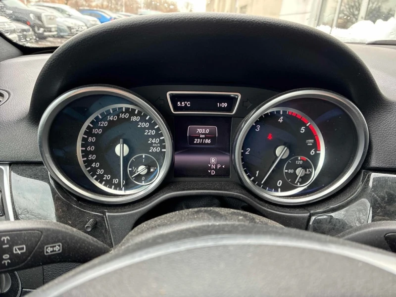 Mercedes-Benz ML * 350 BlueTEC * CARFAX * БЕЗ ПЪРВОНАЧАЛНА ВНОСКА, снимка 8 - Автомобили и джипове - 52637575