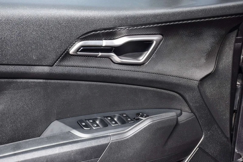 Kia Sportage * LX * CARFAX * ЦЕНА ДО БГ, снимка 11 - Автомобили и джипове - 53307416