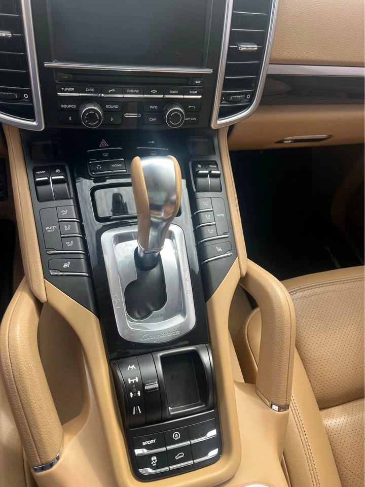 Porsche Cayenne * Facelift* * Panorama* * АвтоКредит* (ЦЕНА ДО БГ) - 22999 лв. - 88412392 | Car24.bg