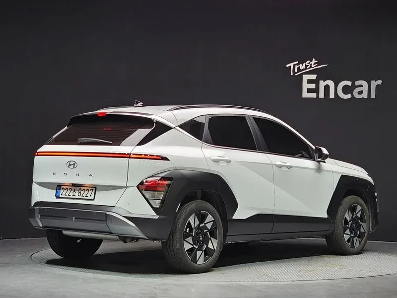 Hyundai Kona 1.6 Turbo 2Wd Premium, снимка 2 - Автомобили и джипове - 55886173