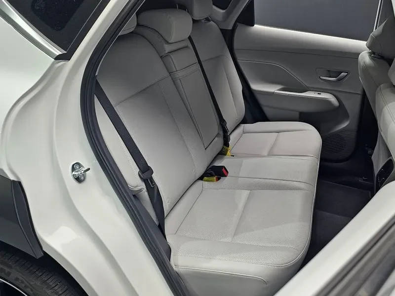 Hyundai Kona 1.6 Turbo 2Wd Premium, снимка 11 - Автомобили и джипове - 55886173