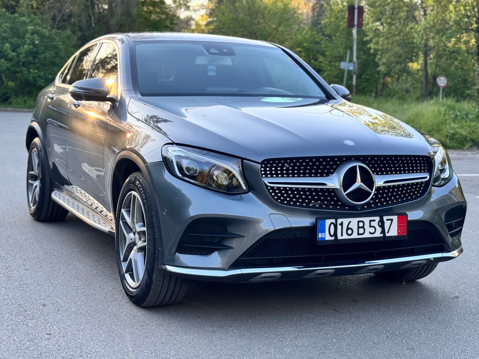 Mercedes-Benz GLC 250 4MATIC* AMG-LINE* COUPE* CAM360* 9G* FULL - изображение 3