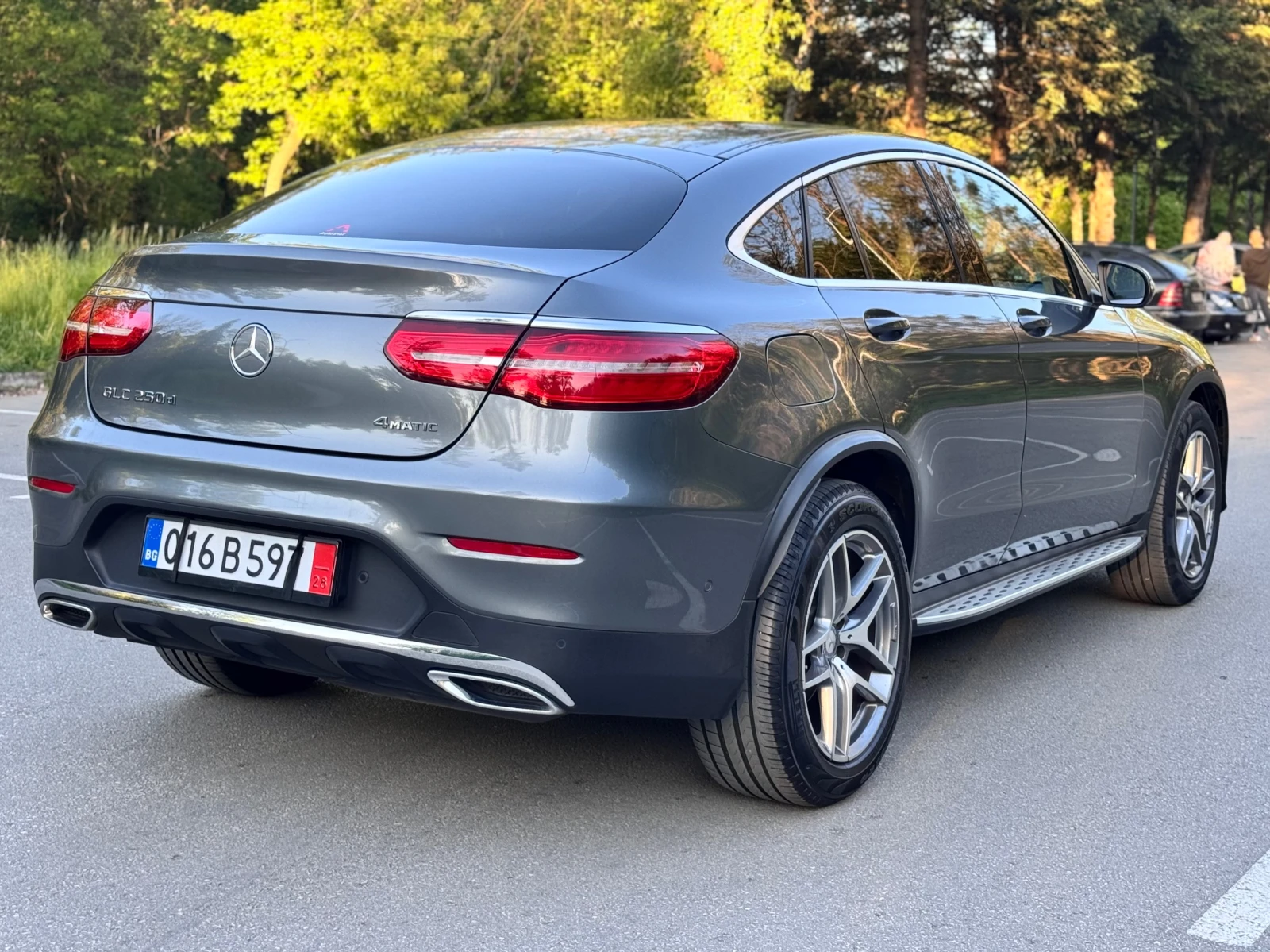 Mercedes-Benz GLC 250 4MATIC* AMG-LINE* COUPE* CAM360* 9G* FULL - изображение 4