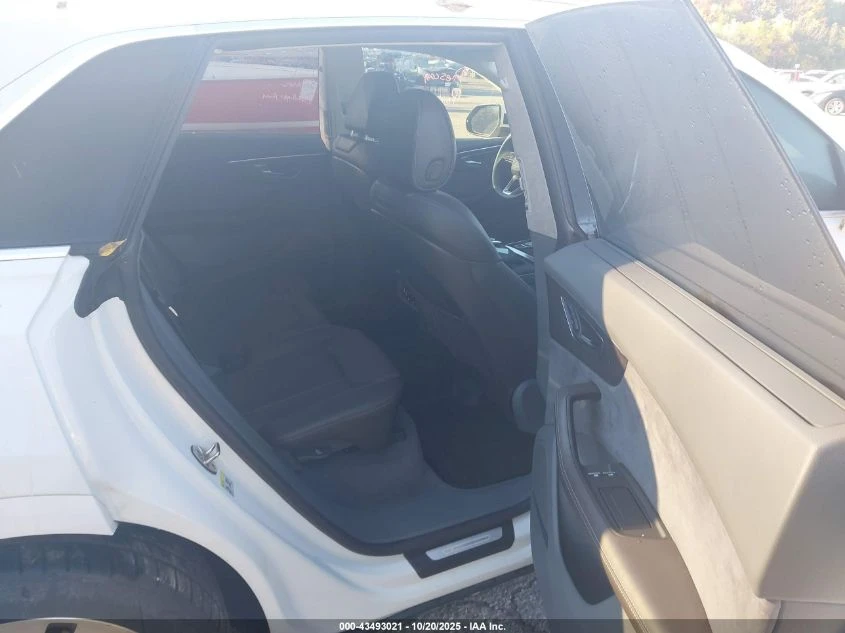 Audi Q8 55/PREMIUM/4x4/360/DIS | Mobile.bg   11