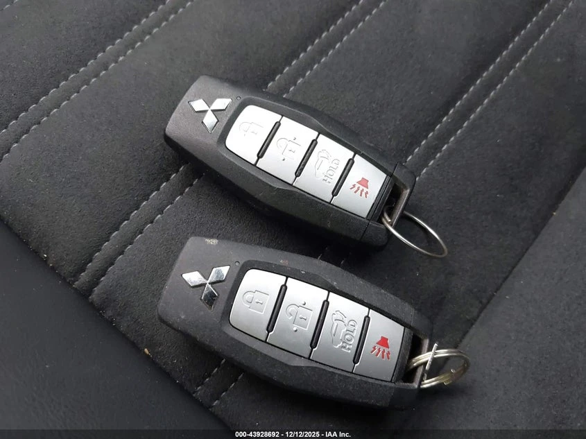 Mitsubishi Outlander 2.5l Se 2.5 2Wd, снимка 11 - Автомобили и джипове - 53725882