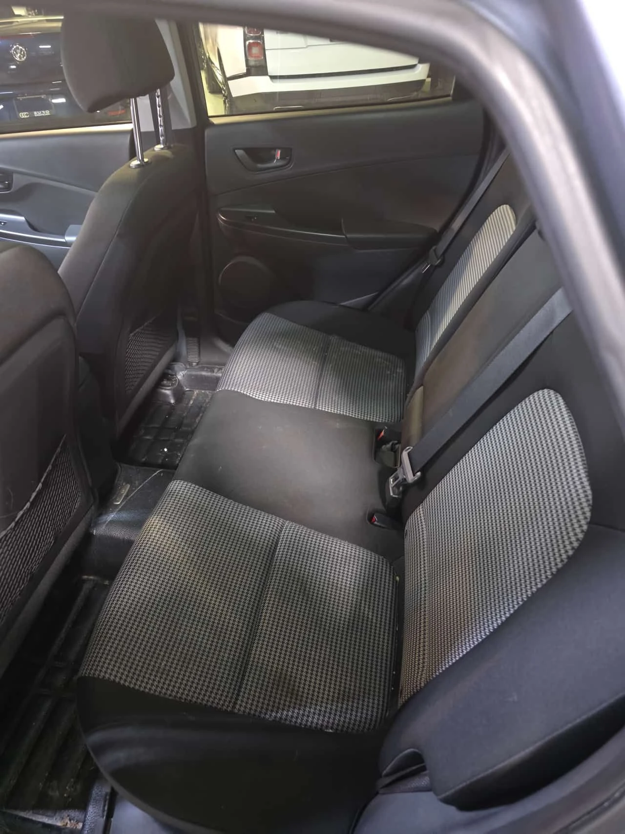 Hyundai Kona * Essential * 2 КЛЮЧА* ПОДГРЕВ* KEYLESS* , снимка 10 - Автомобили и джипове - 53868785