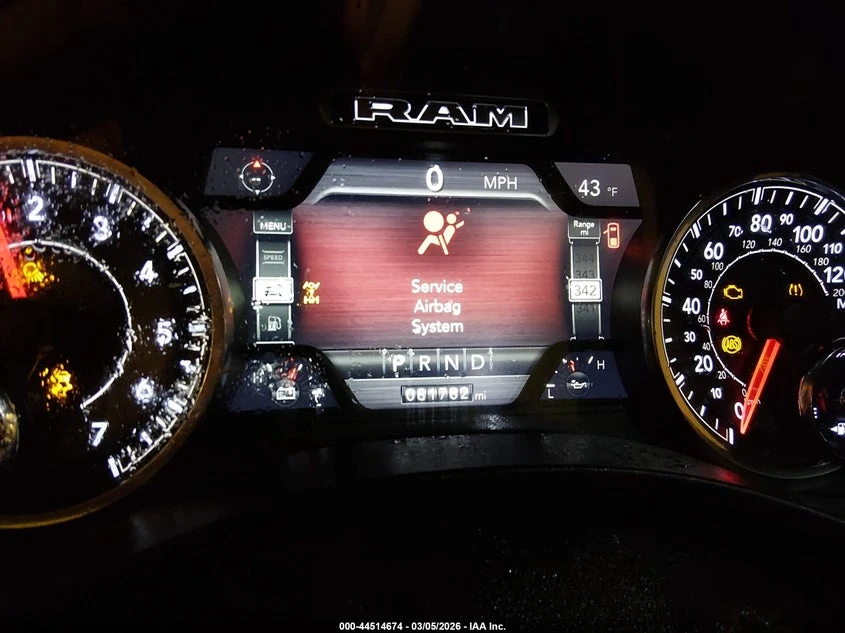 Dodge RAM 1500 5.7l Big Horn/Lone Star 4X4 5'7 Box, снимка 7 - Автомобили и джипове - 54122555