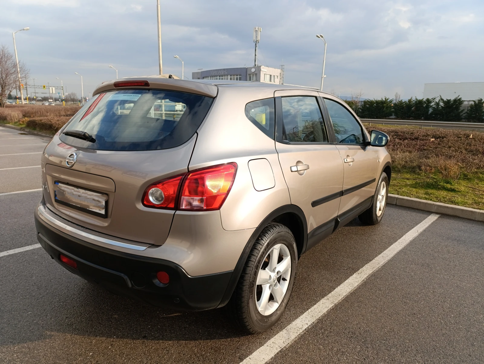 Nissan Qashqai J10, снимка 2 - Автомобили и джипове - 54173482