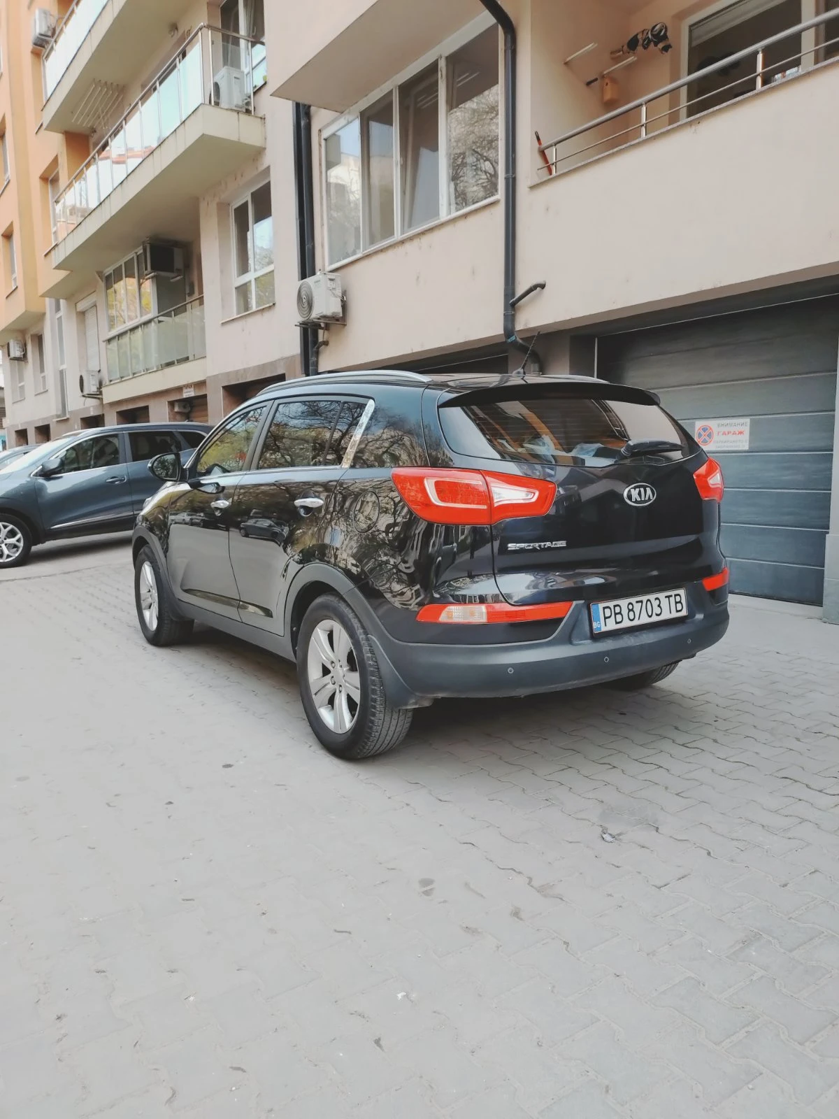 Kia Sportage 1.6GDI, снимка 3 - Автомобили и джипове - 54195265