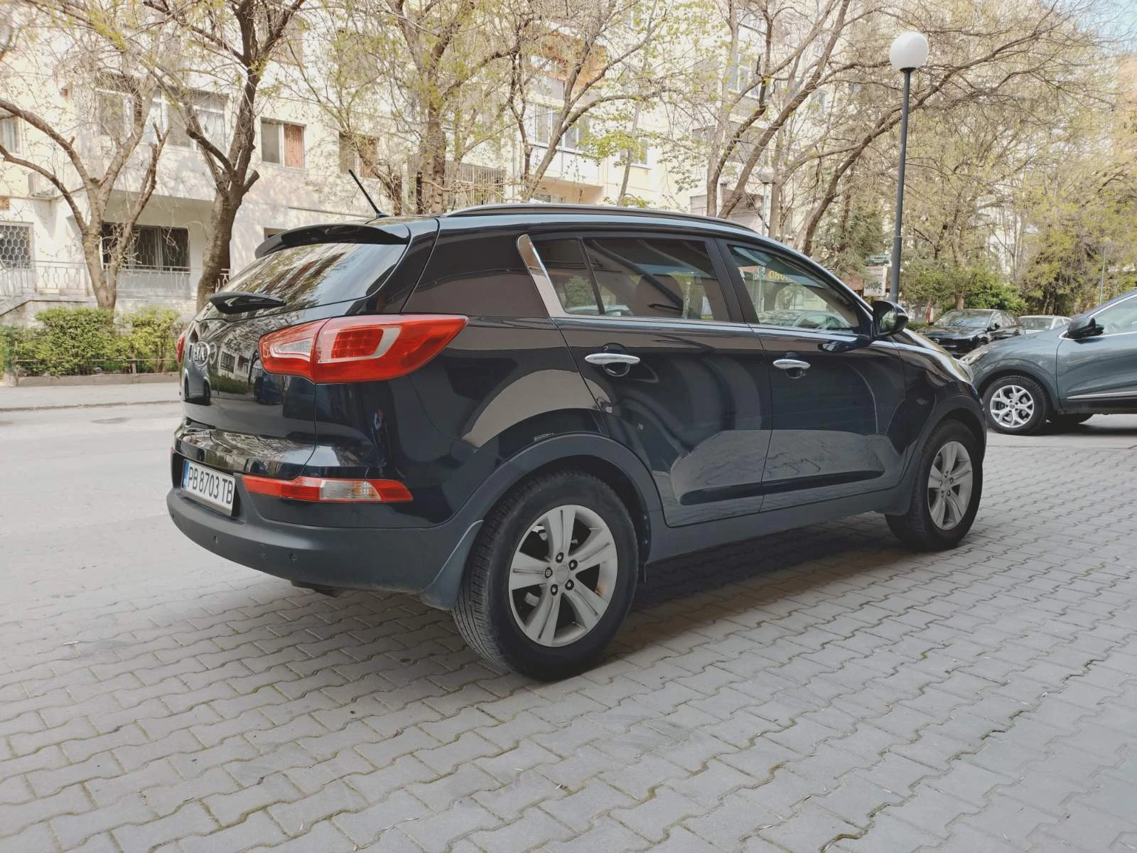 Kia Sportage 1.6GDI, снимка 4 - Автомобили и джипове - 54195265
