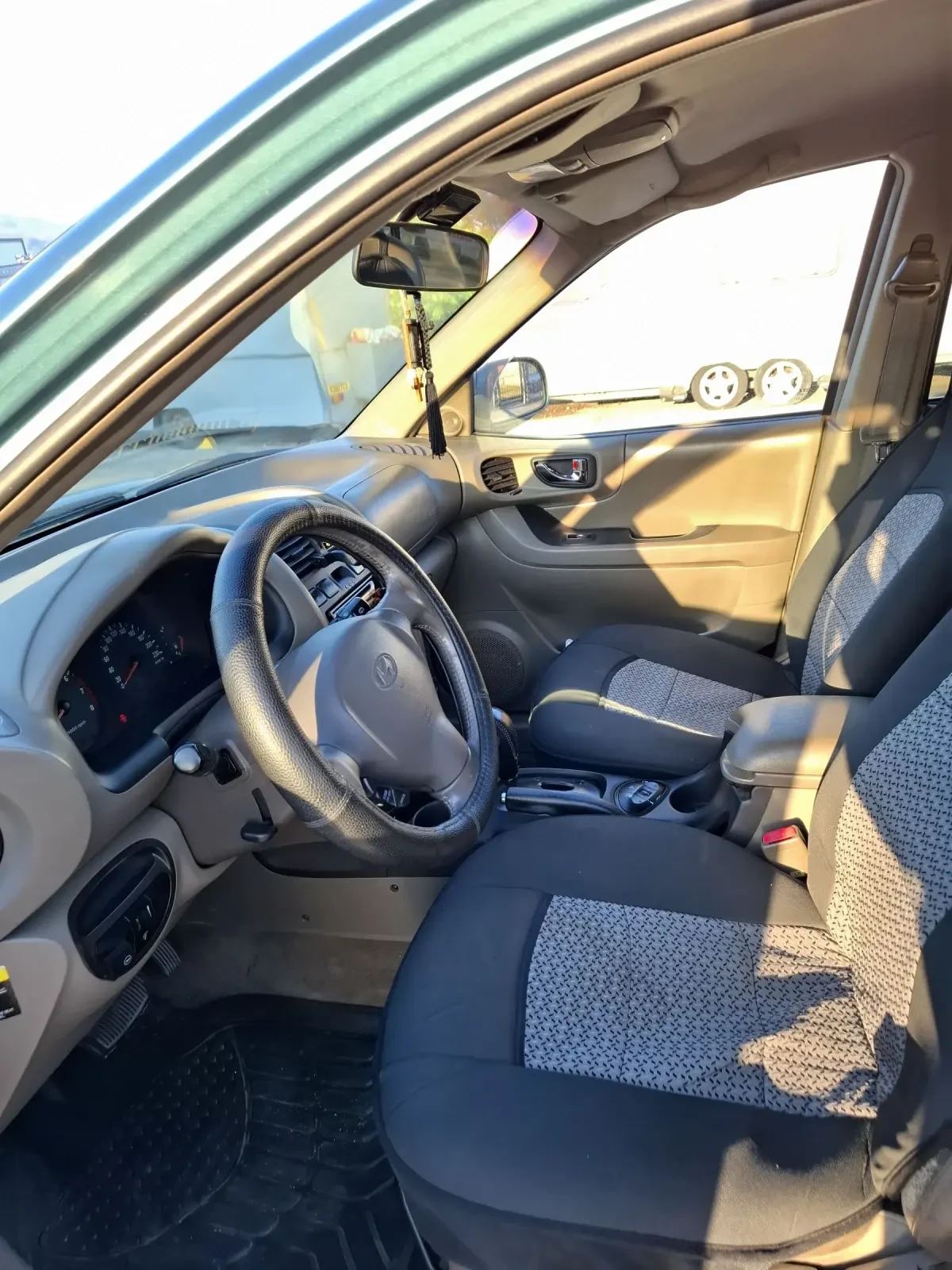Hyundai Santa fe 2.4 Газ бензин , снимка 7 - Автомобили и джипове - 54803389