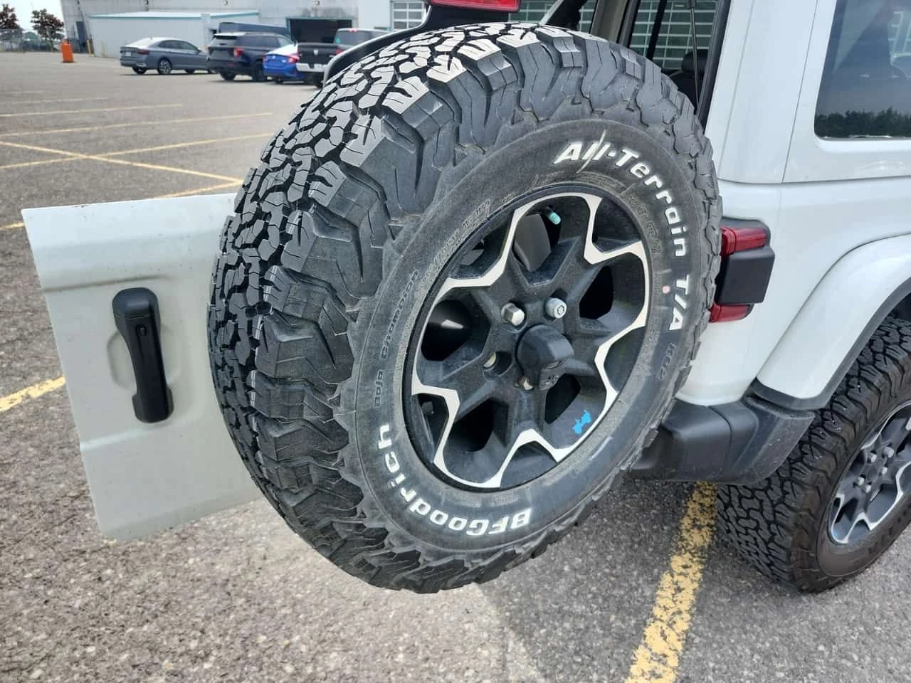 Jeep Wrangler UNLIMITED RUBICON| ПОДГРЕВИ| ПАНО| 2 КЛЮЧА| , снимка 15 - Автомобили и джипове - 54820834
