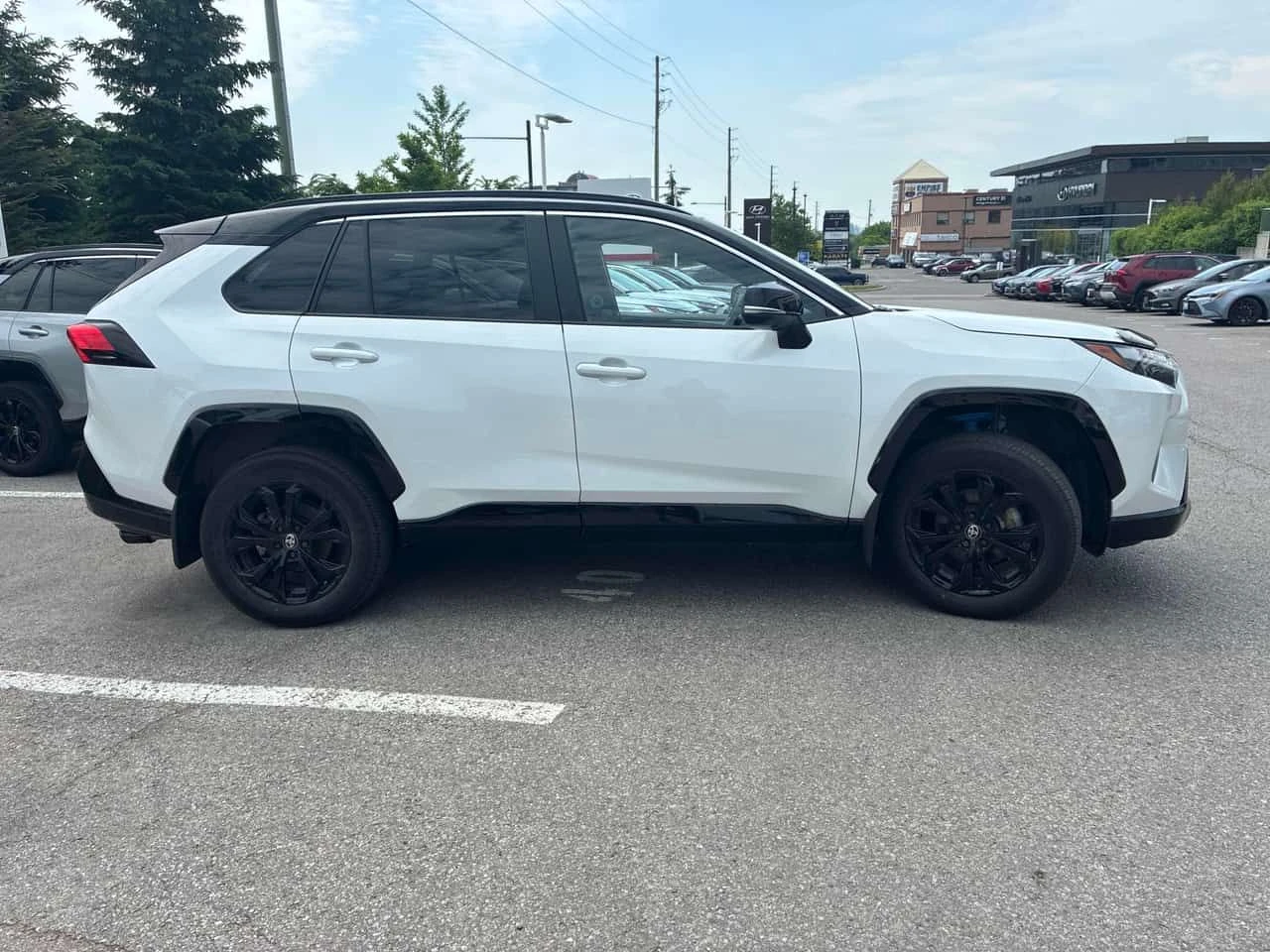Toyota Rav4 * Hybrid XSE * CARFAX * БЕЗ ПЪРВОНАЧАЛНА ВНОСКА, снимка 3 - Автомобили и джипове - 54859890