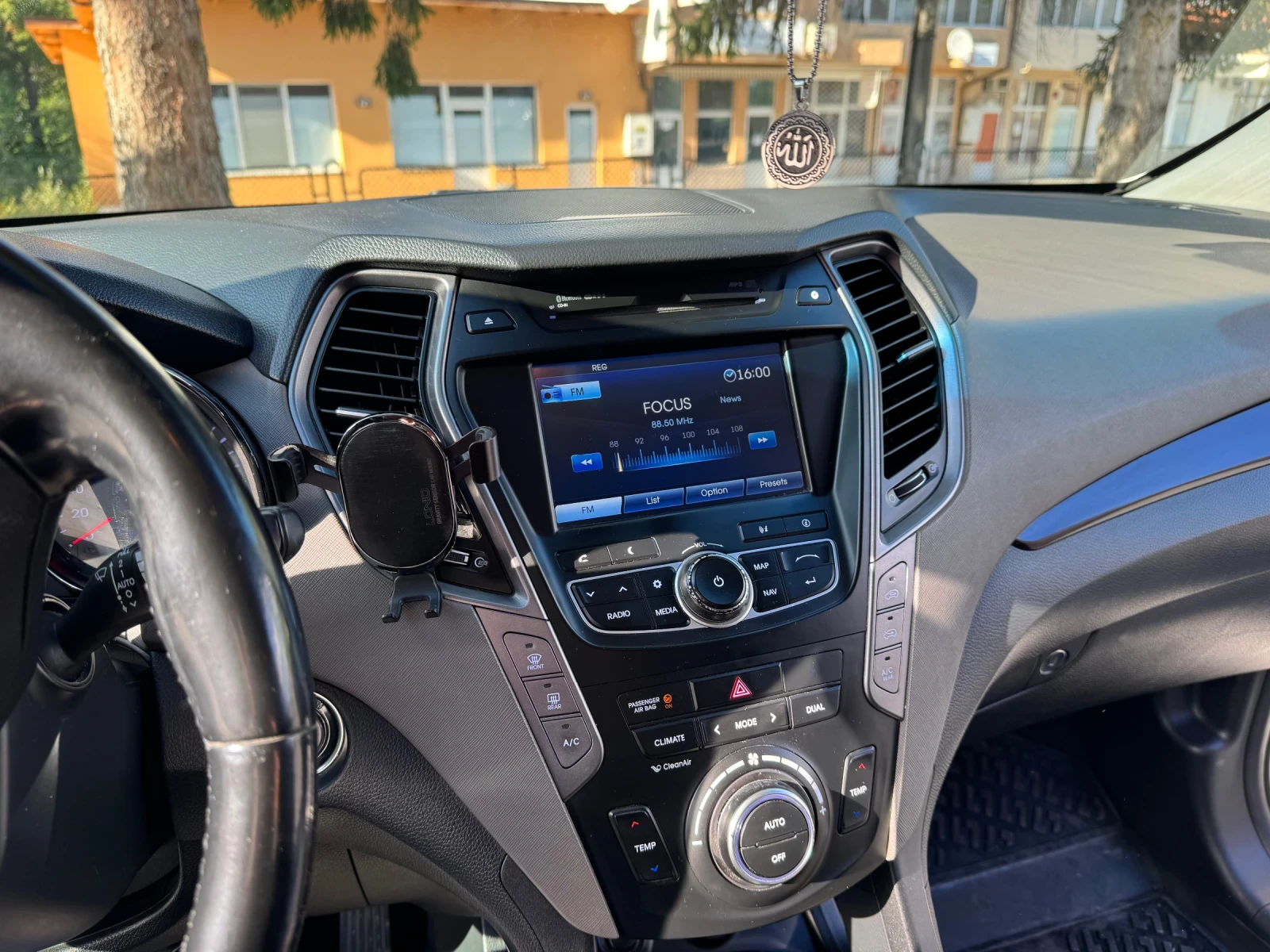 Hyundai Santa fe 2.2 CRDI, снимка 8 - Автомобили и джипове - 56446358
