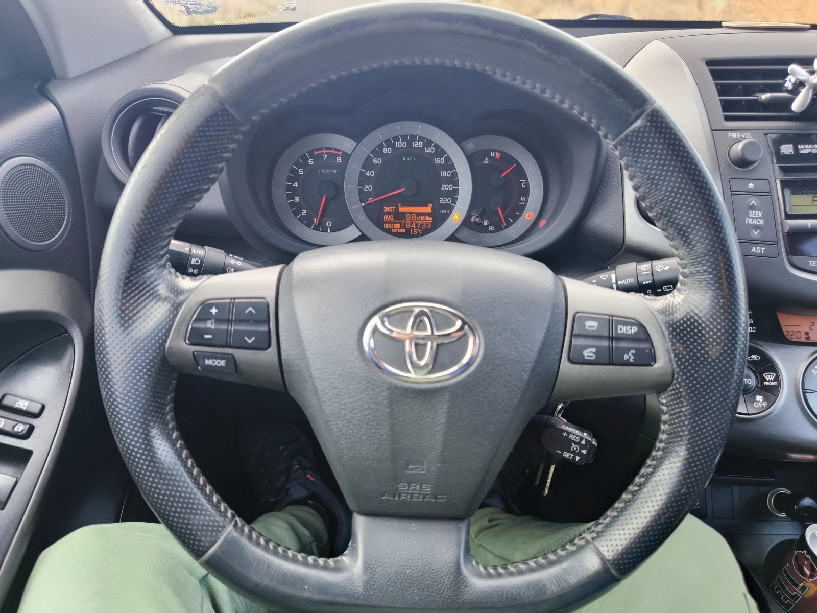 Toyota Rav4 2.0 VVTI, снимка 7 - Автомобили и джипове - 56544950