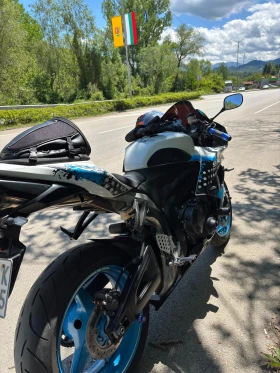 Обява за продажба на Honda Cbr CBR600RR ~8 000 лв. - изображение 1