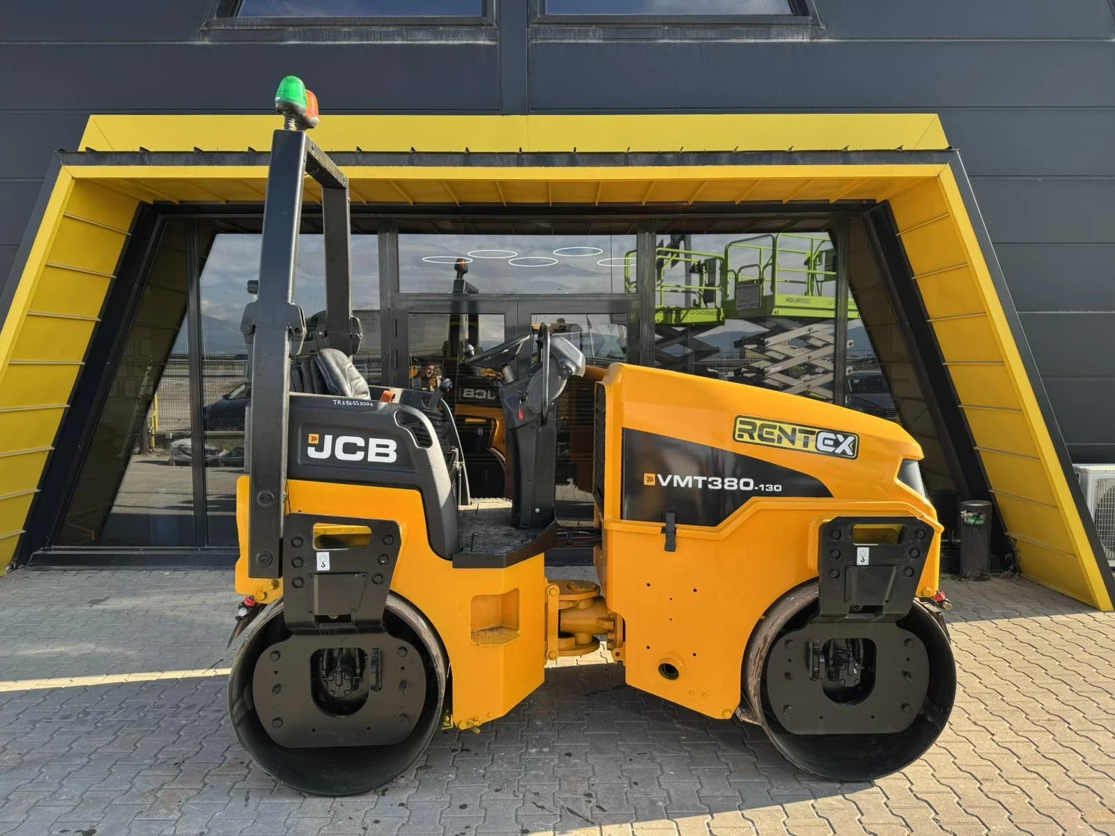 ����� JCB VMT380-130 3800 ��. , 2015 �. | Mobile.bg � ����������� 5
