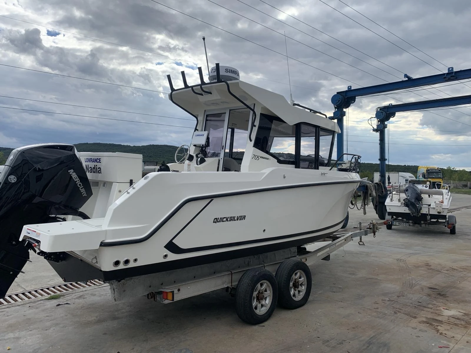 ����� Quicksilver 705 Pilothouse | Mobile.bg � ����������� 1
