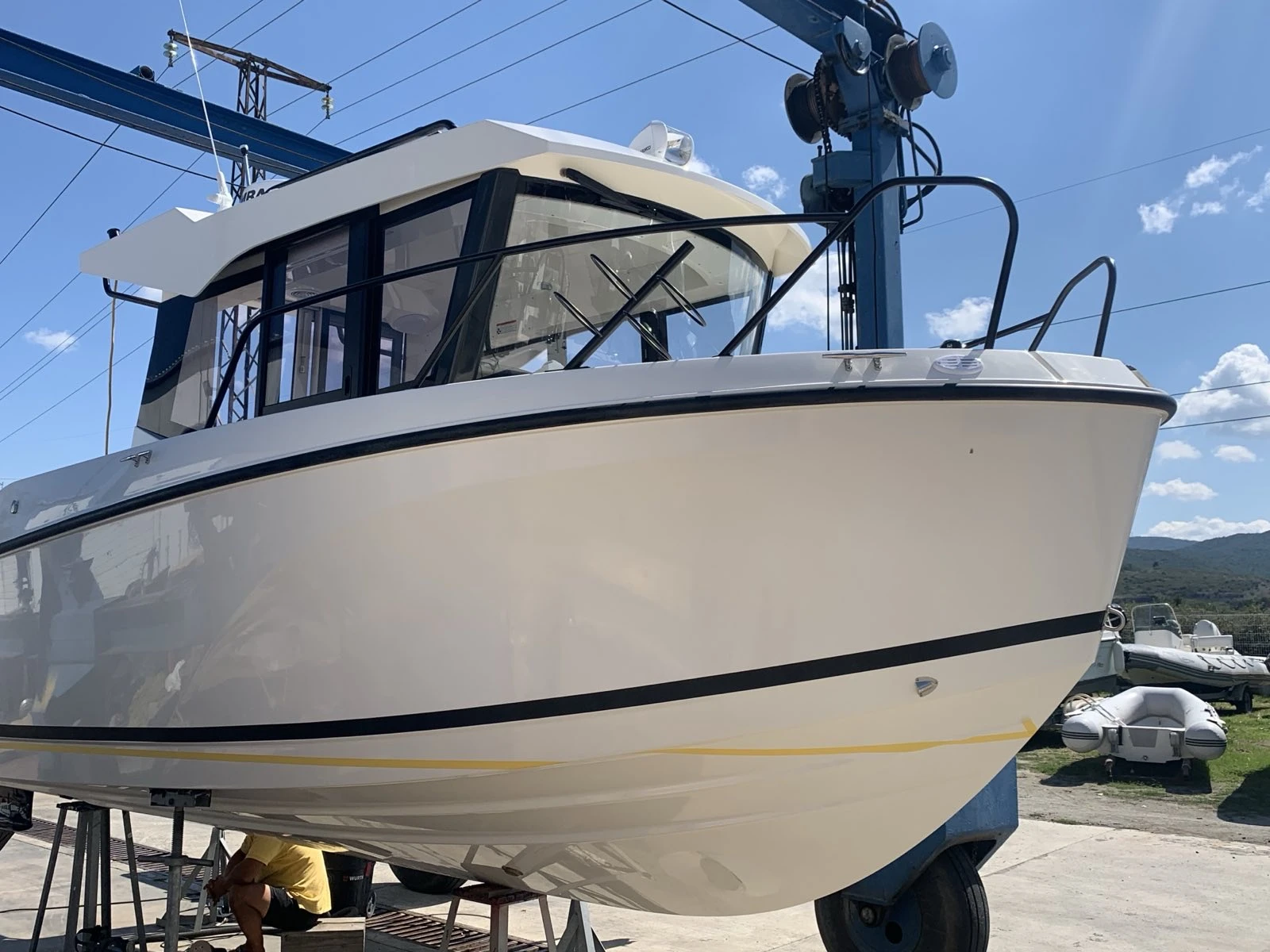 ����� Quicksilver 705 Pilothouse | Mobile.bg � ����������� 3