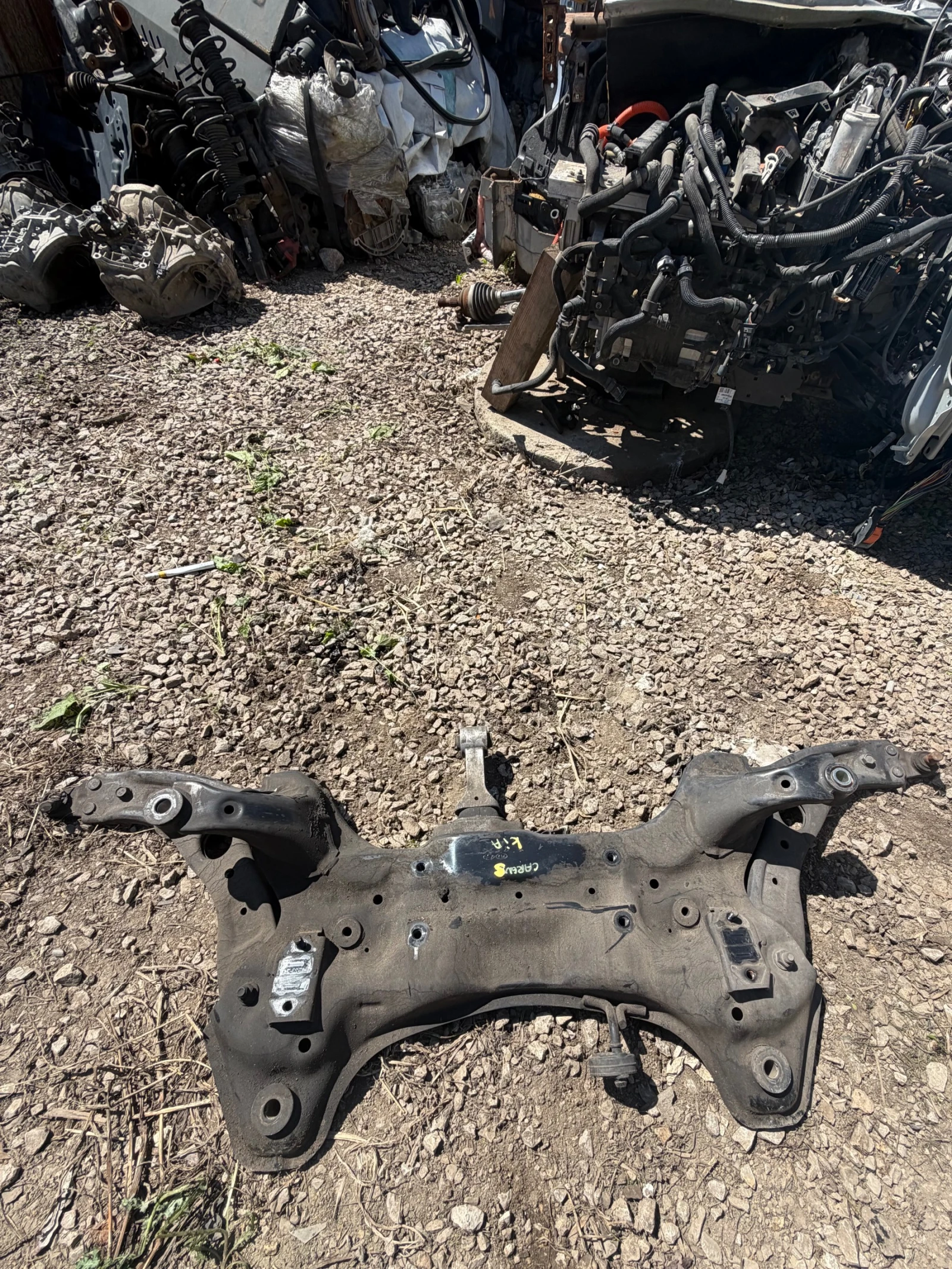 Kia Carens 2014г преден мост магаре, снимка 3 - Части - 54346602