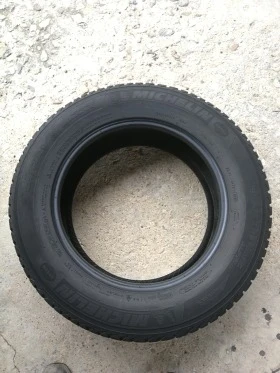 Гуми Зимни 225/65R17, снимка 9 - Гуми и джанти - 45864181