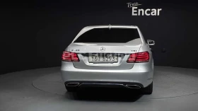 Mercedes-Benz E 220 /Кожа/Нави/Подгрев/Панорама/Памет, снимка 4