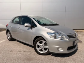Toyota Auris 1.6 Edition* Климатроник* Сервизна История* 70999к, снимка 3