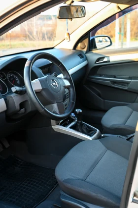 Opel Astra H, снимка 7